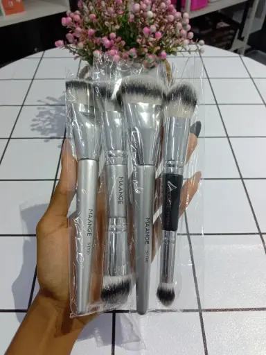 [sb25052475328444728] MAANGE 4pcs Premium Brush